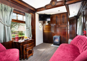 Esk Pullman Carriage
